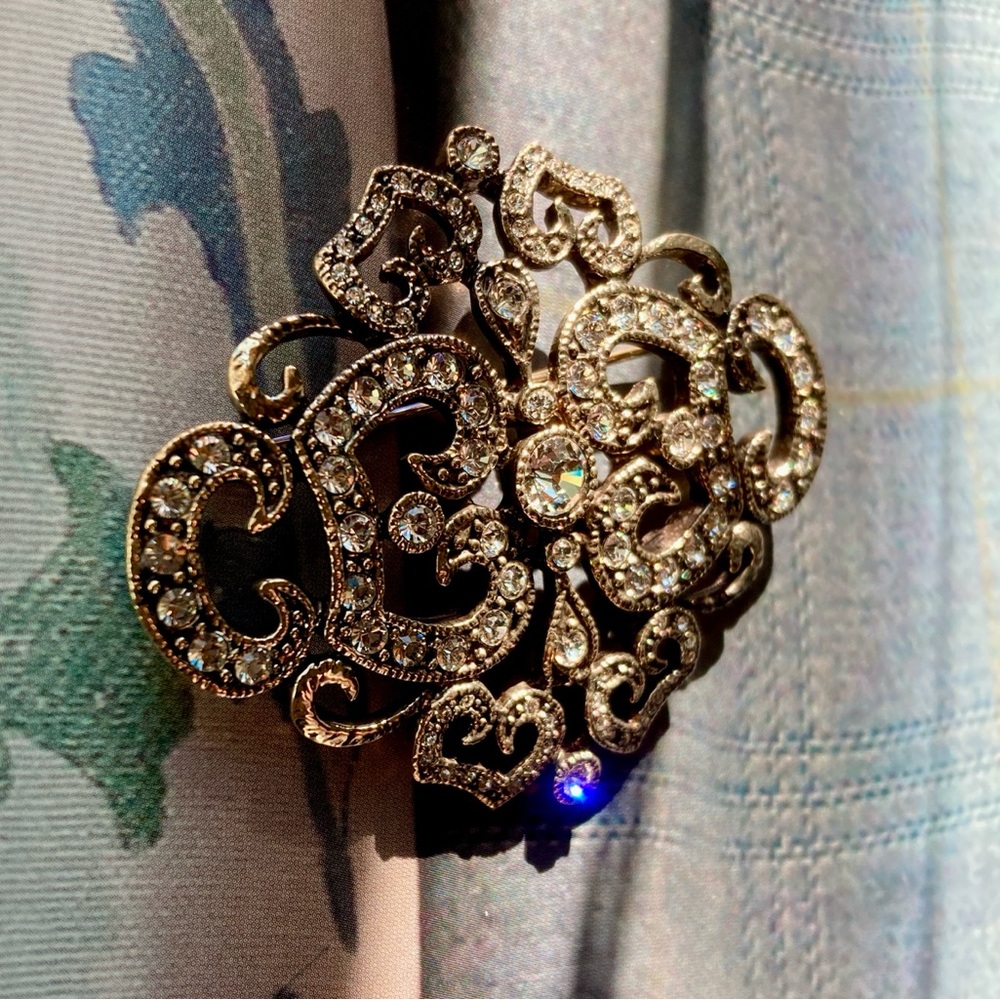 Vintage Jacqueline Bouvier Kennedy Rhinestone Filagree Brooch COA New - Picture 5 of 7